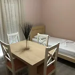 Rent Kapri 3*