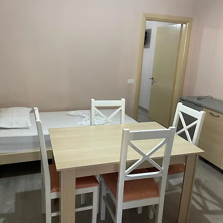 Rent Kapri 3* Pogradec