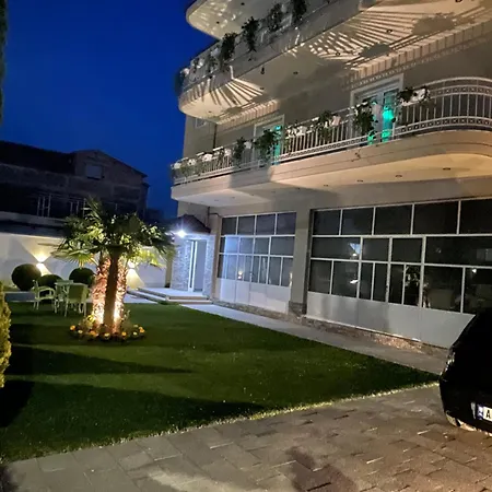 Lejlighedshotel Rent Kapri 3*